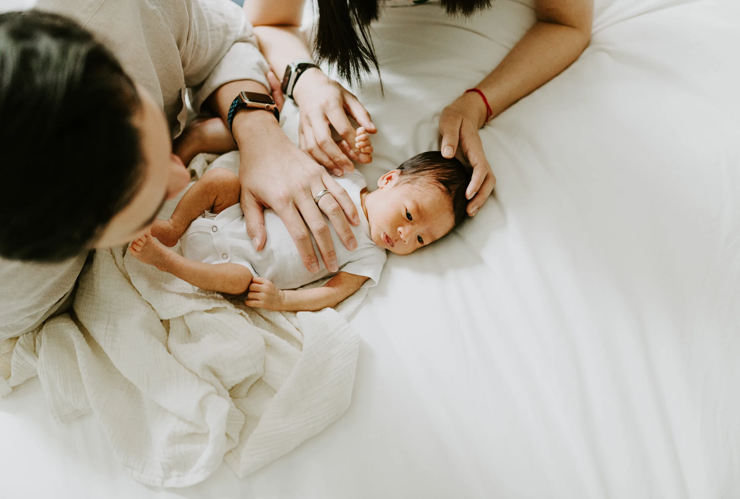 Seattle Lifestyle newborn photographer